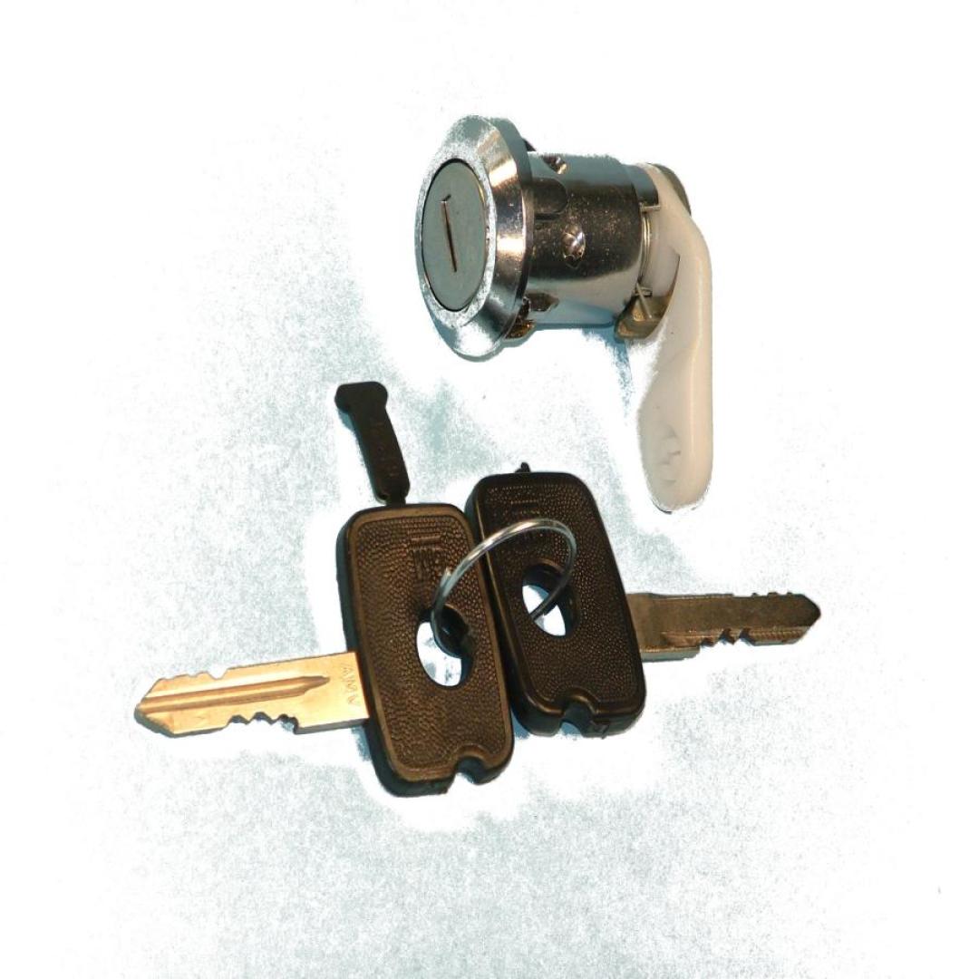 CILINDRO PUERTA CHEVETTE CROMADO IZQ.