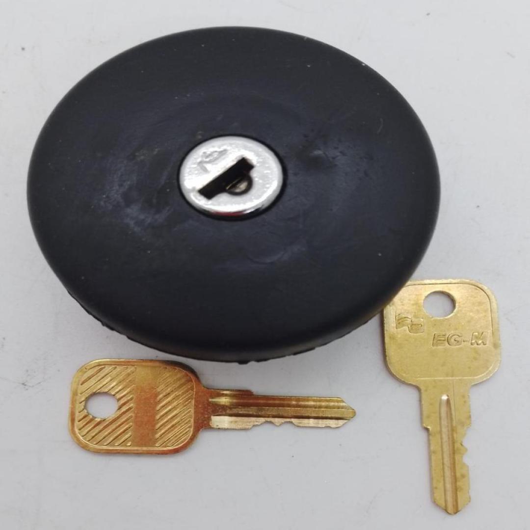TAPA TANQUE P-504 P/UP C/LLAVE