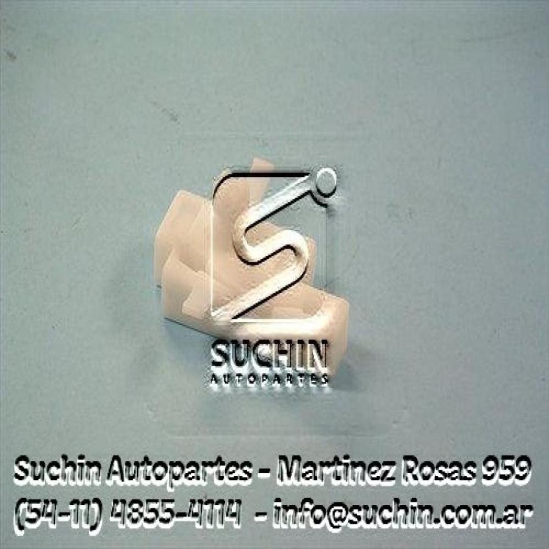 SOPORTE L/C R-19 IZQ.